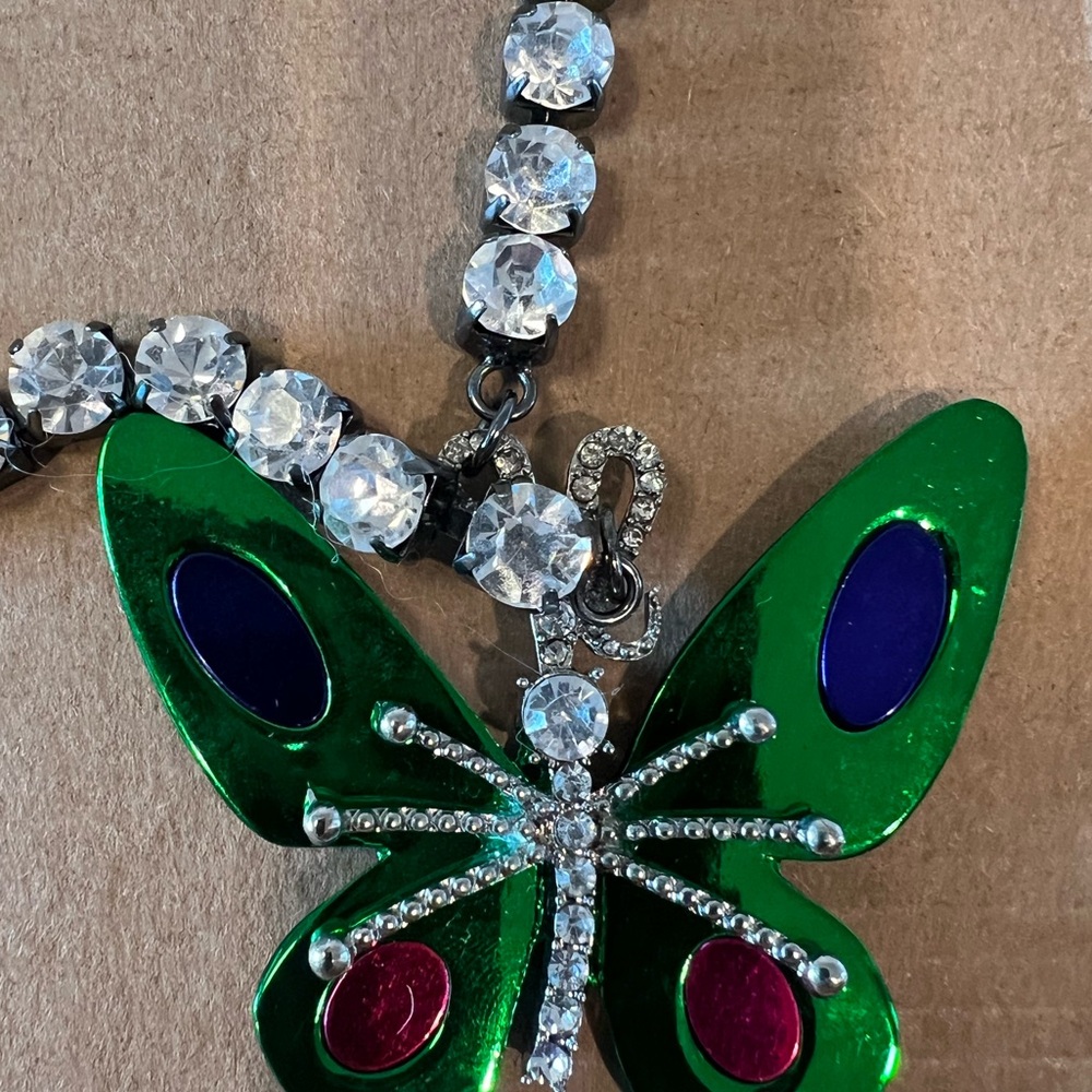 NEW BETSY JOHNSON Butterfly Jewelry Set - Picture 7 of 11
